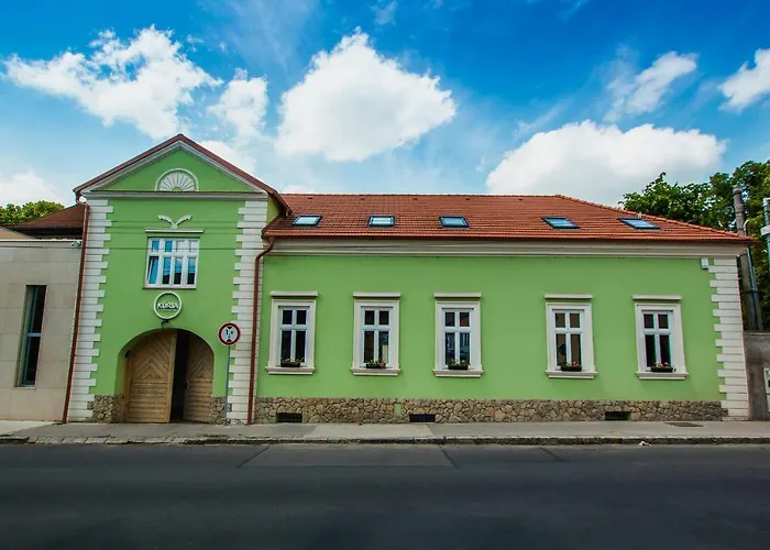 Kuria 3* Nové Mesto nad Váhom